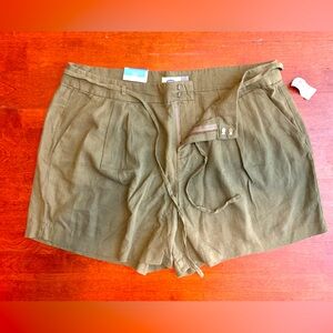 Old Navy drawstring linen shorts.